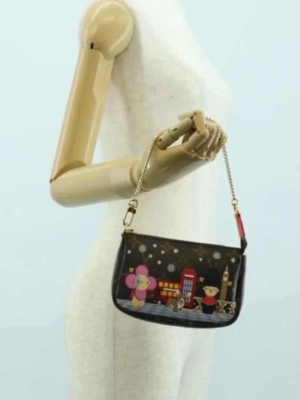 LOUIS VUITTON Vivienne Mini Pochette Accessoires Pouch M80863 LV Auth YKZ1367SAM